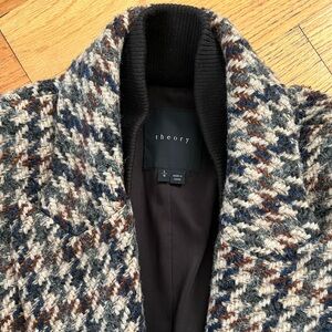 Theory Wool Houndstooth Blazer Coat. NWOT. Size Small. Neutrals and Browns.